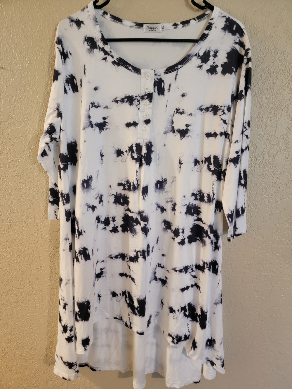 Black & White Tie-Dye Henley Tunic Top